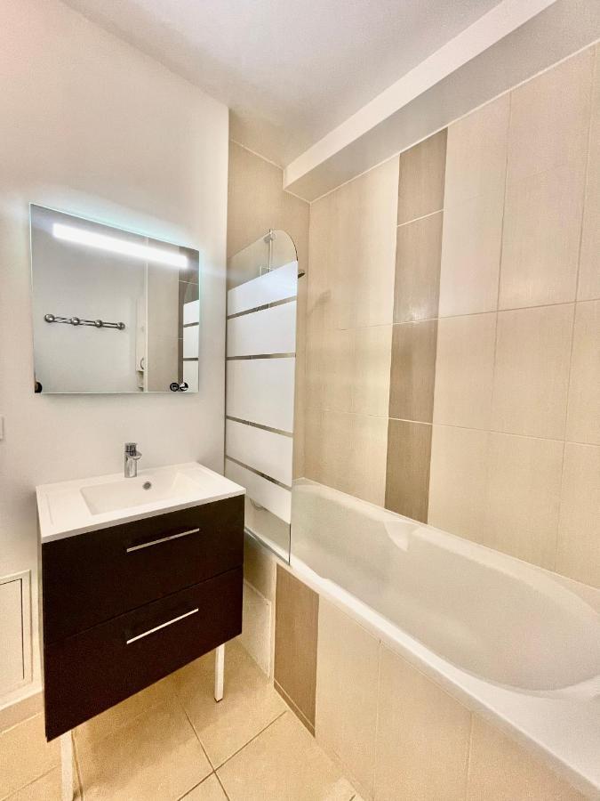 Tour Eiffel - Seine Apartment Paris Bagian luar foto